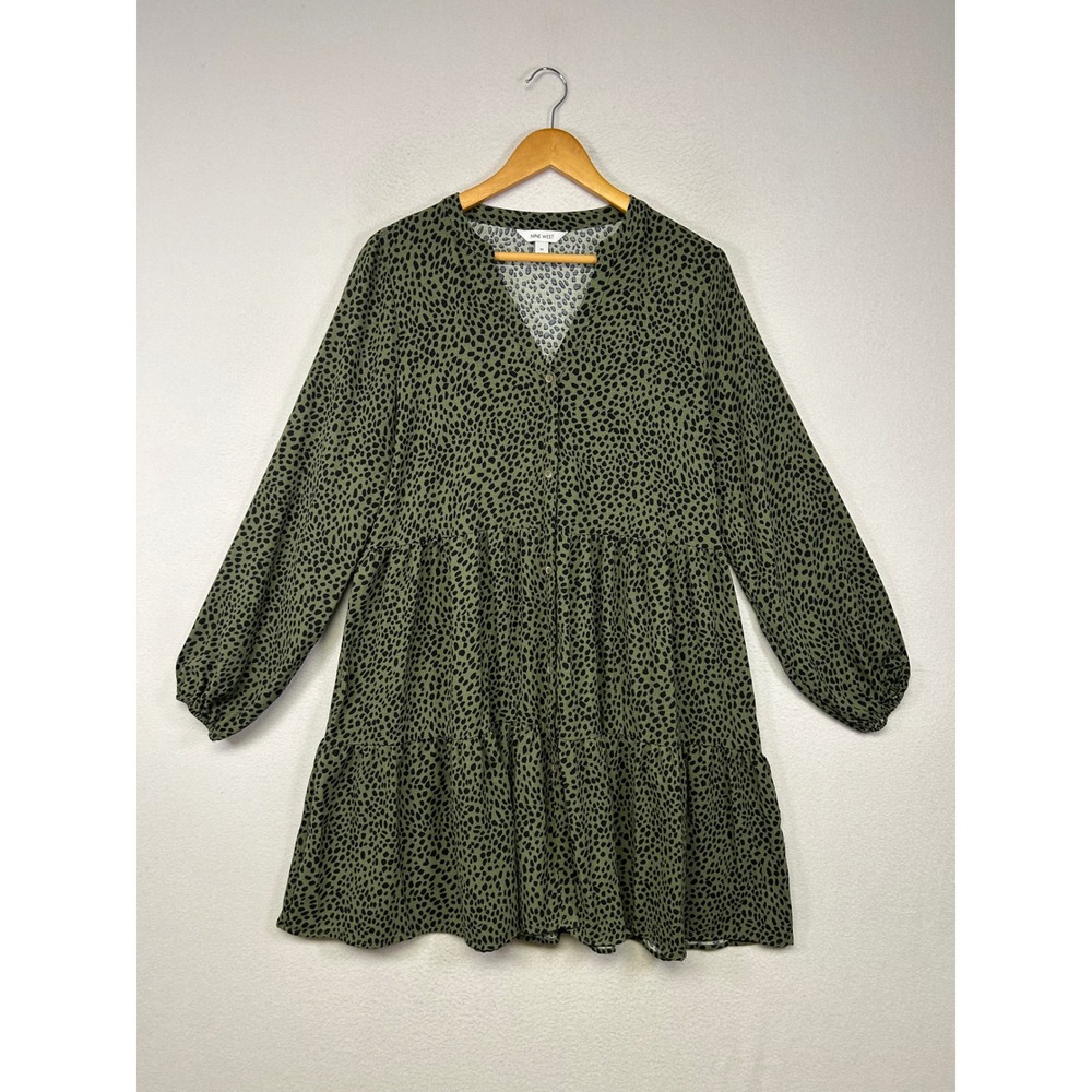 Animal Print Nine West Women Size M Olive Green Tiered Babydoll Button Dress